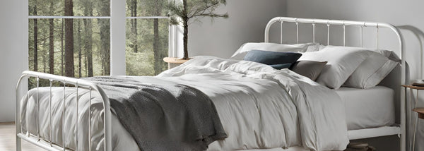 White Metal Beds: A Bright Choice for Bedrooms