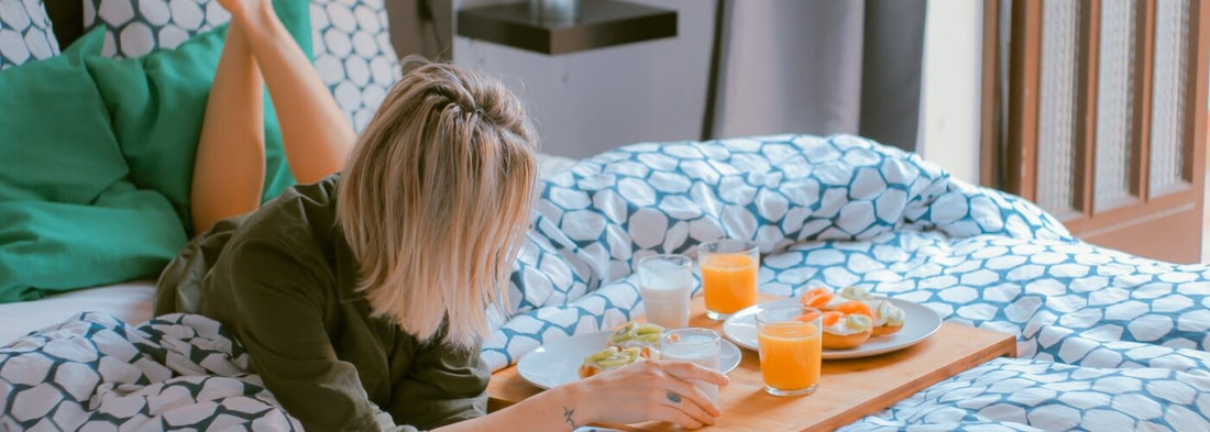 What are the Pros and Cons of an Emperor Bed (Size UK)?