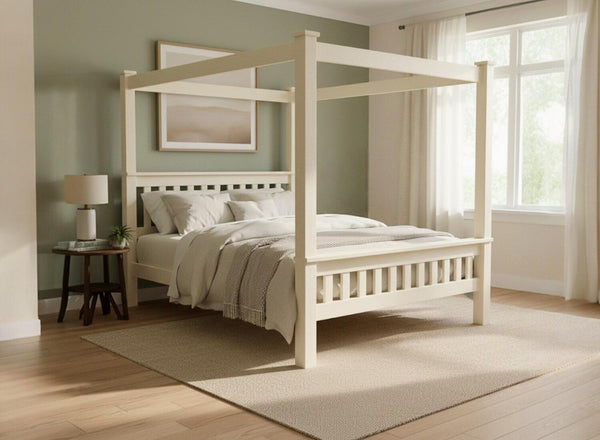 Chesterton 4 Poster Bed in James White Finish (High End)