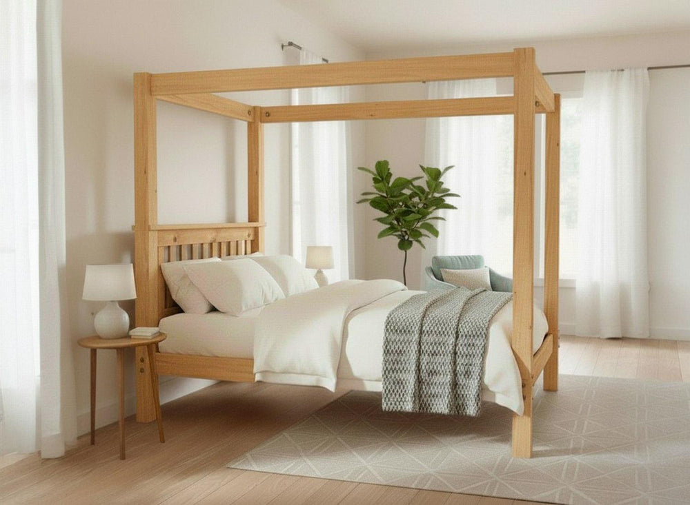 Chesterton 4 Poster Bed in Antique Finish (High End)