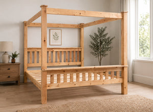 Chesterton Four Poster Bed in Antique Finish (High End)