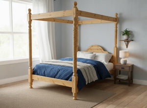 Farringdon 4 Poster with Twisted upright finished in Antique