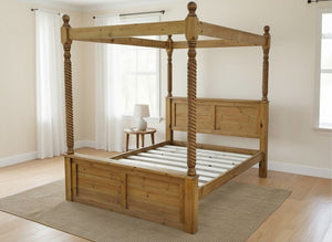Kenninghall 4 Poster Bed in Oak Finish
