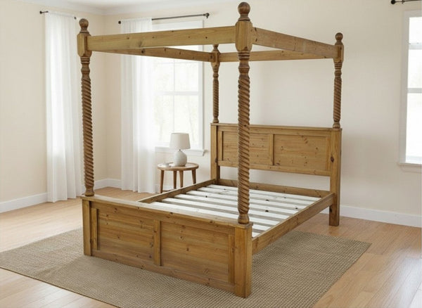 Kenninghall 4 Poster Bed in Oak Finish